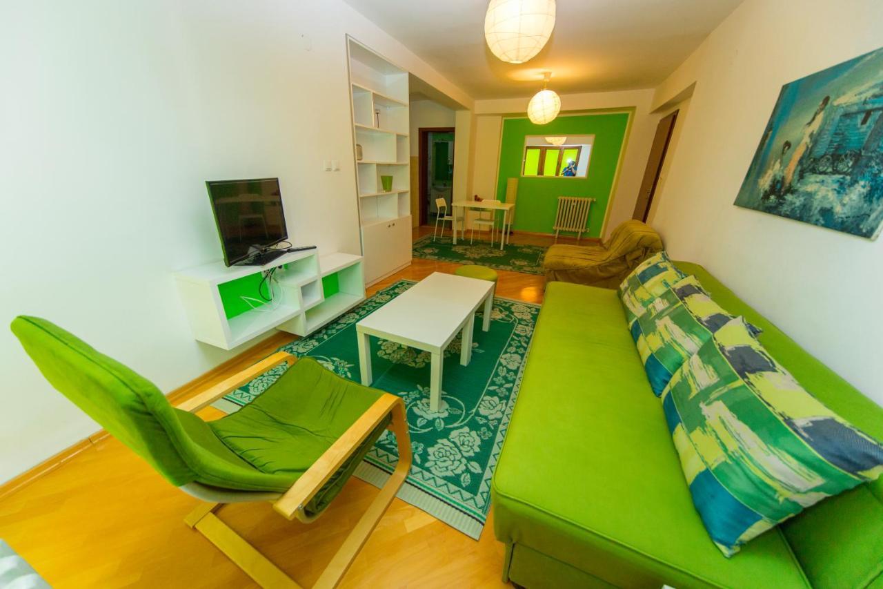 Hotel Pine Skopje Bagian luar foto
